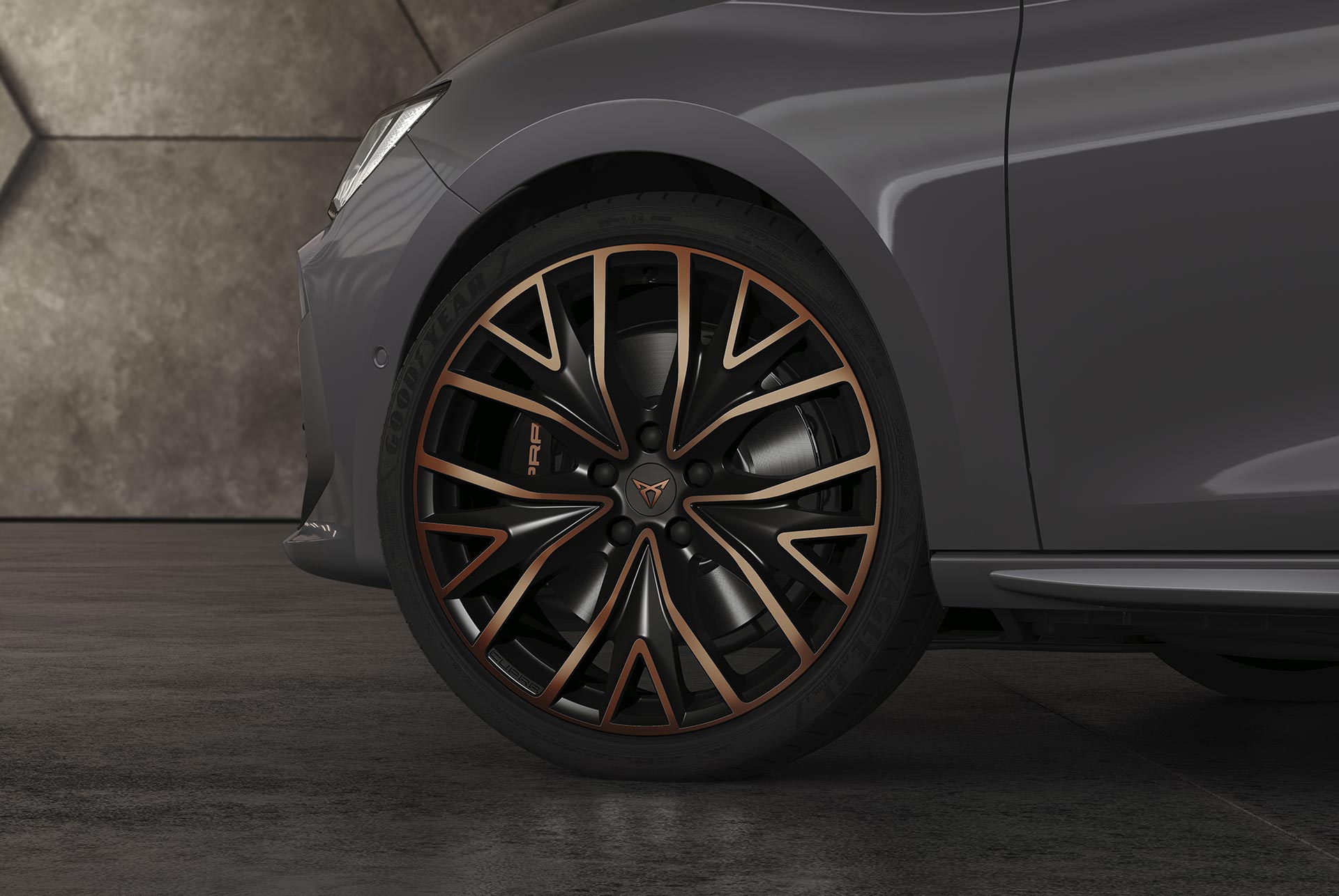 CUPRA León con rin 19" Copper