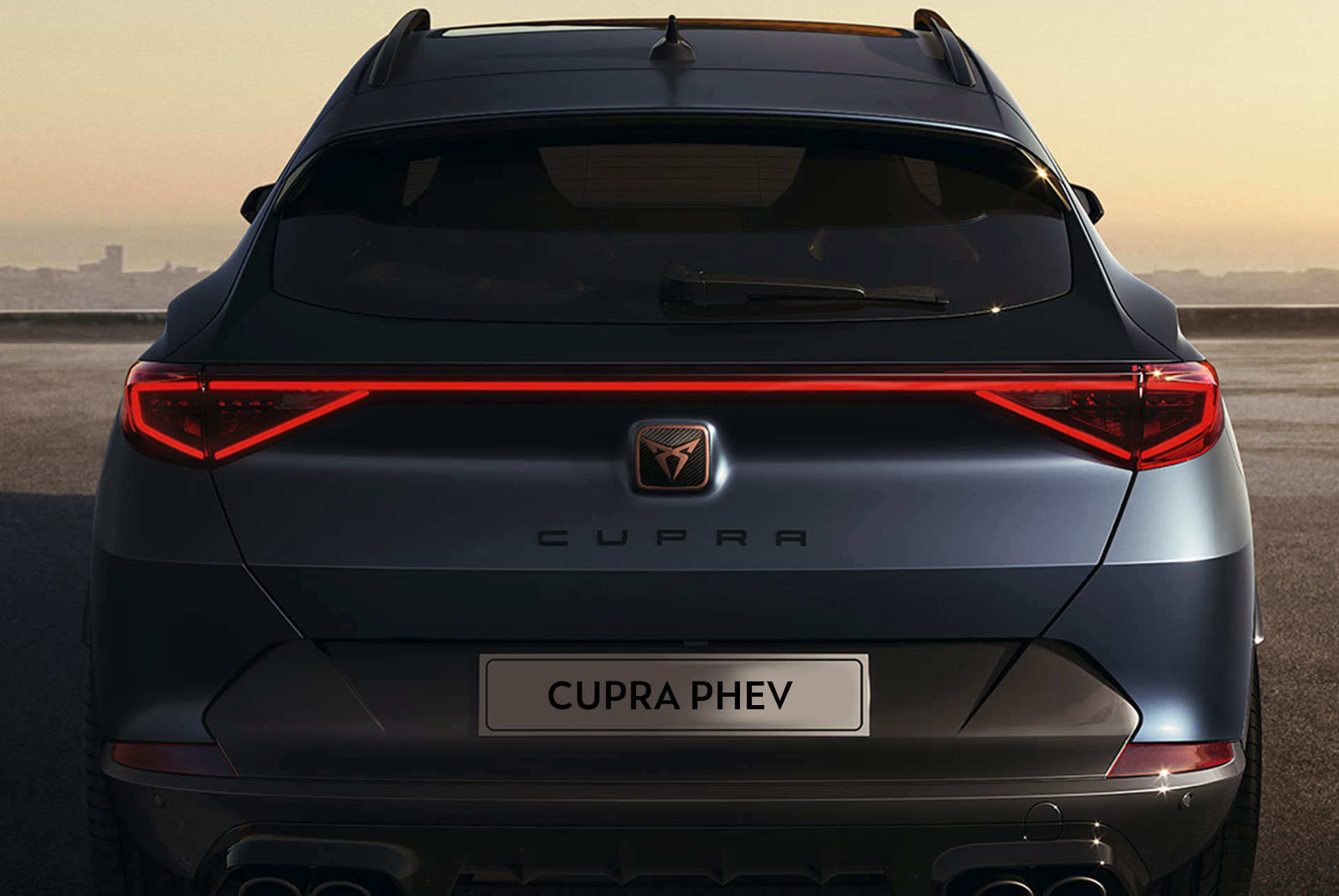 CUPRA PHEV vista de Spoiler trasero.